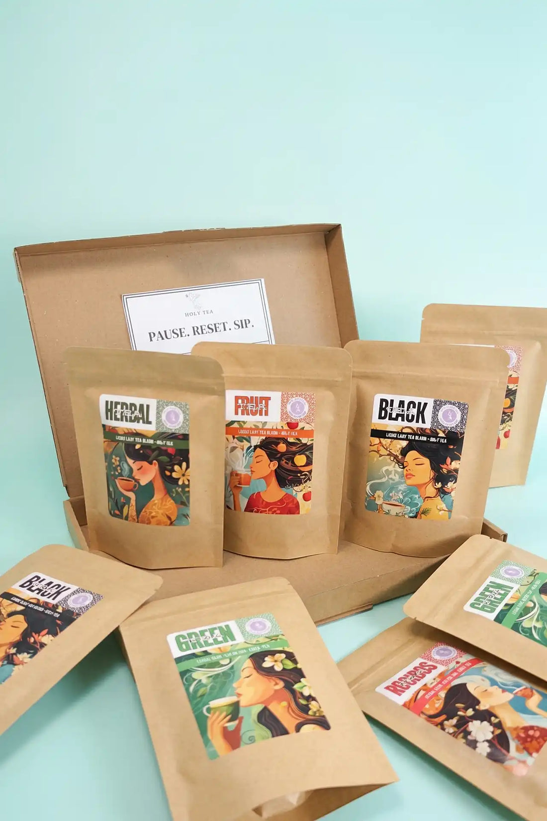 Holy Tea forudbetalt te-abonnementsboks med poser af løs Herbal-, Fruit-, Black- og Green-te