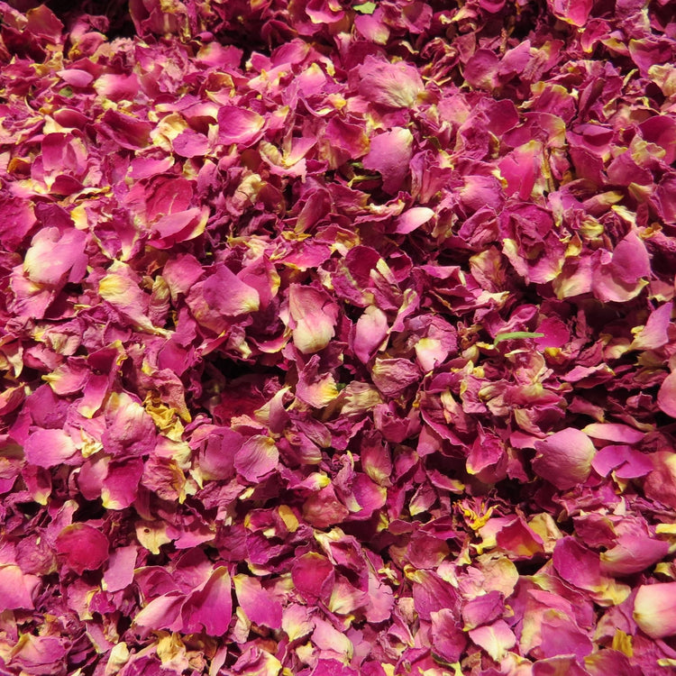 Exclusive-Loose-leaf-Tea-Blends-With-Rose-Petals-holy-tea-amsterdam