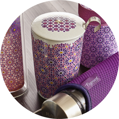 Porcelain mug TEAEVE "Andalusia" Berry By EigenArt - Holy Tea Amsterdam