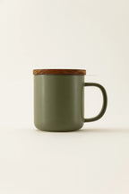 Juliet Almond 300 ml stoneware tea mug with stainless steel infuser and acacia wood lid
