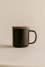 Juliet Black 300 ml stoneware tea mug with stainless steel infuser and acacia wood lid