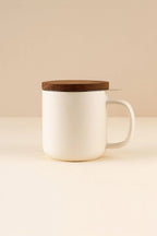 Juliet White 300 ml stoneware tea mug with stainless steel infuser and acacia wood lid