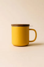 Juliet Yellow 300 ml stoneware tea mug with stainless steel infuser and acacia wood lid